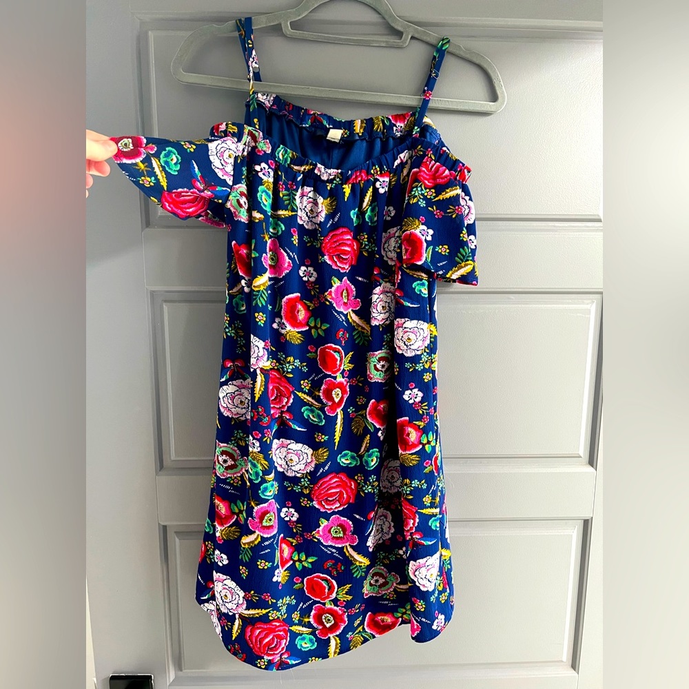 Francesca Flutter sleeve dress Sz Medium